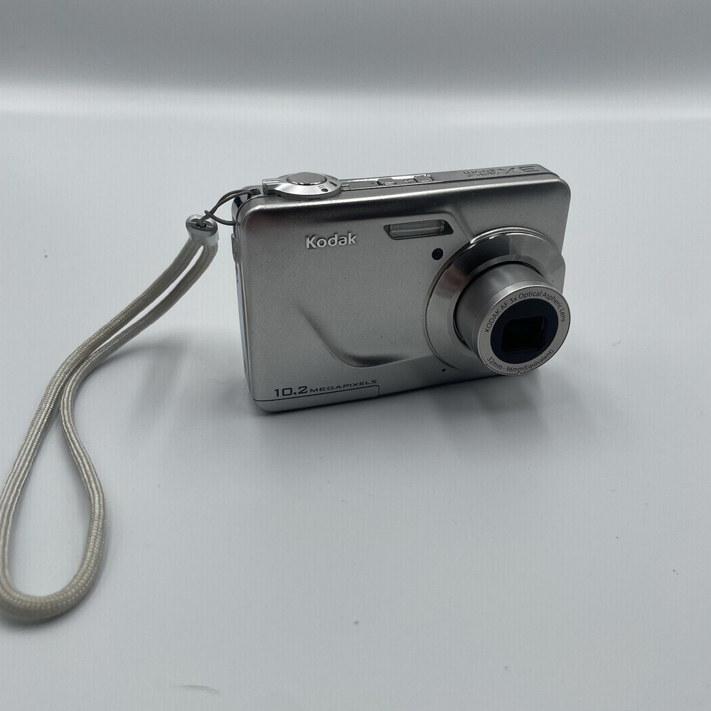 Kodak EasyShare C180 Compact Digital Camera 10.2MP 3x Zoom 2.4" Silver